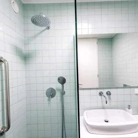 Good Apartments, All Amenities, Good Location * Коларес